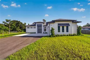 717 20th St SE, Naples, FL 34117 - Photo 1