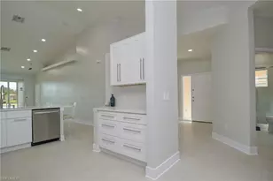 7891 Sanctuary Cir, Naples, FL 34104 - Photo 8
