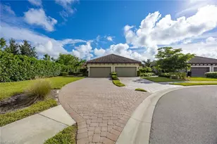 15138 Tolmino St, Naples, FL 34114 - Photo 2