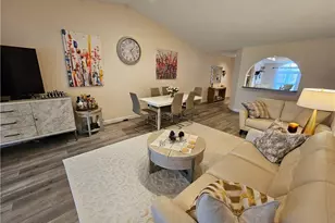 668 Mardel Ct, Naples, FL 34104 - Photo 32