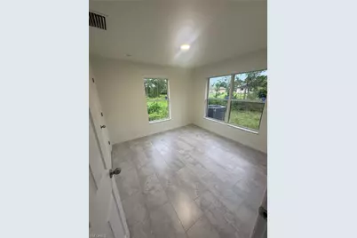 720 Lamar St E, Lehigh Acres, FL 33974 - Photo 18