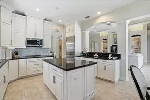 10500 Via Balestri Dr, Fort Myers, FL 33913 - Photo 12