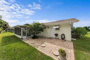 971 N Town and River Dr, Fort Myers, FL 33919 - Photo 20