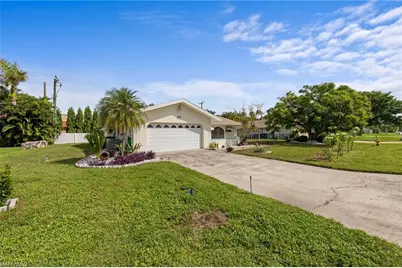 971 N Town and River Dr, Fort Myers, FL 33919 - Photo 4