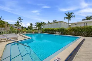 666 3rd St S, Naples, FL 34102 - Photo 18