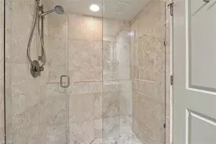666 3rd St S, Naples, FL 34102 - Photo 16