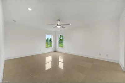 954 Marilyn Ave S, Lehigh Acres, FL 33974 - Photo 10
