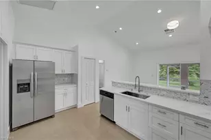 954 Marilyn Ave S, Lehigh Acres, FL 33974 - Photo 4
