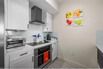 3000 Oasis Grand Blvd #506, Fort Myers, FL 33916 - Photo 10