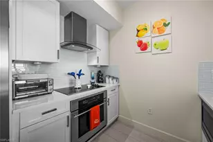 3000 Oasis Grand Blvd, Fort Myers, FL 33916 - Photo 10