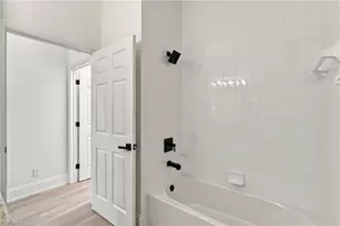 1806 Leamington Ln, Naples, FL 34109 - Photo 22