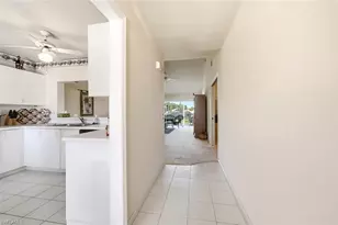 575 Saratoga Cir, Naples, FL 34104 - Photo 6