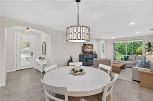 14939 Edgewater Cir, Naples, FL 34114 - Photo 8