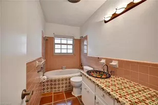 626 Rudder Rd, Naples, FL 34102 - Photo 8