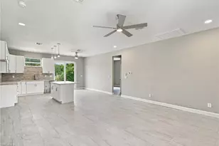 3027 2nd St, Fort Myers, FL 33916 - Photo 4