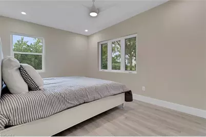 5150 Sand Dollar Ln, Naples, FL 34103 - Photo 16