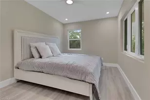 5150 Sand Dollar Ln, Naples, FL 34103 - Photo 18