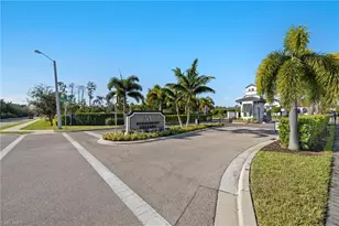 7384 Rockefeller Dr, Naples, FL 34119 - Photo 30