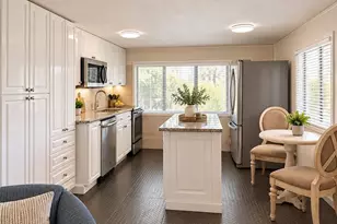 1 Jacaranda Ct, Naples, FL 34110 - Photo 2