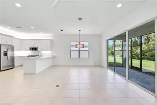 12444 Violet Ln, Naples, FL 34120 - Photo 6