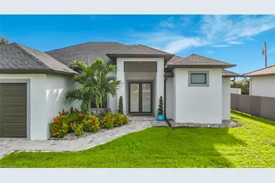 1129 NE 4th Pl, Cape Coral, FL 33909 - Photo 4