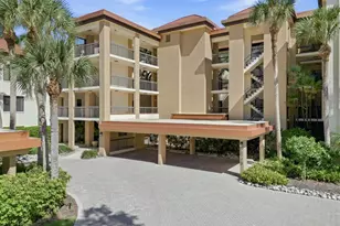 6770 Pelican Bay Blvd, Naples, FL 34108 - Photo 16