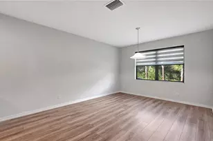 12965 Pembroke Dr, Naples, FL 34105 - Photo 10