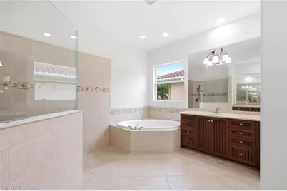 24924 Fairwinds Ln, Bonita Springs, FL 34135 - Photo 30