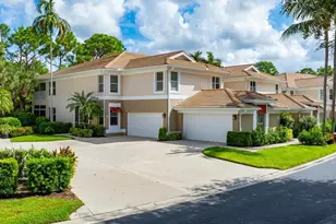 905 Carrick Bend Cir, Naples, FL 34110 - Photo 1