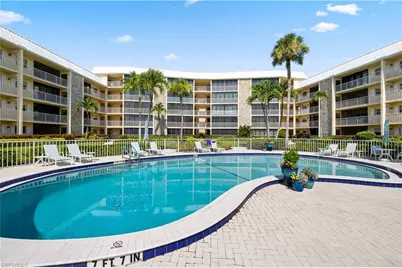 3000 Gulf Shore Blvd N #104, Naples, FL 34103 - Photo 1