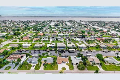 3417 SE 17th Pl, Cape Coral, FL 33904 - Photo 38