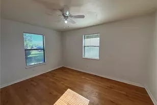 27501 Playa Del Rey Ln, Bonita Springs, FL 34135 - Photo 20