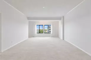 201 Arbor Lake Dr, Naples, FL 34110 - Photo 2