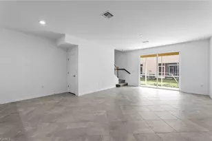 2916 Blossom Wy, Naples, FL 34120 - Photo 4