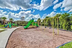 2916 Blossom Wy, Naples, FL 34120 - Photo 14
