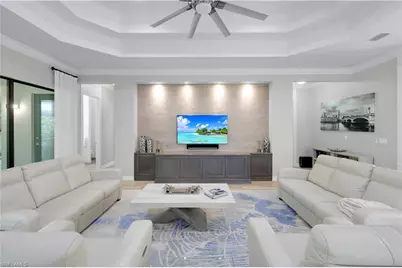 3927 Torrens Ct, Naples, FL 34119 - Photo 4