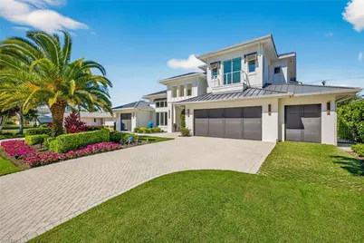 405 7th Ave N, Naples, FL 34102 - Photo 1