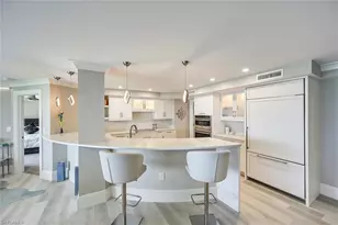 1275 Gulf Shore Blvd N, Naples, FL 34102 - Photo 4
