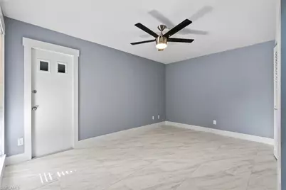 183 Round Key Cir #D4, Naples, FL 34112 - Photo 16