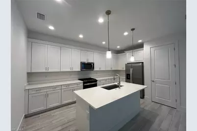 8824 Oceana Way, Naples, FL 34114 - Photo 4