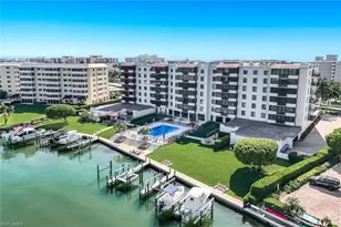 3430 Gulf Shore Blvd N, Naples, FL 34103 - Photo 16