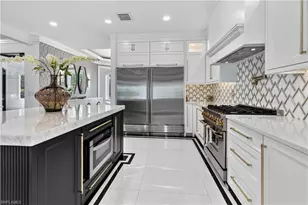 540 Ridge Dr, Naples, FL 34109 - Photo 10