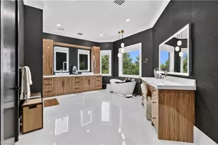 540 Ridge Dr, Naples, FL 34109 - Photo 28