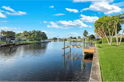 954 Bal Isle Dr, Fort Myers, FL 33919 - Photo 22