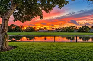 1037 Forest Lakes Dr, Naples, FL 34105 - Photo 4