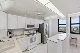 320 Seaview Ct, Marco Island, FL 34145 - Photo 16