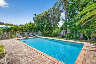 559/563 105th Ave N, Naples, FL 34108 - Photo 12
