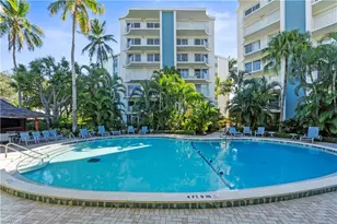 1300 Gulf Shore Blvd N, Naples, FL 34102 - Photo 16