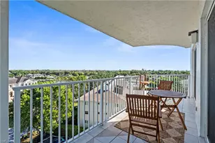 1300 Gulf Shore Blvd N, Naples, FL 34102 - Photo 14