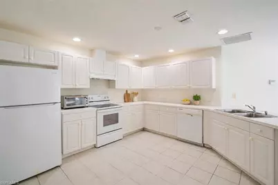 12347 Londonderry Ln, Bonita Springs, FL 34135 - Photo 6